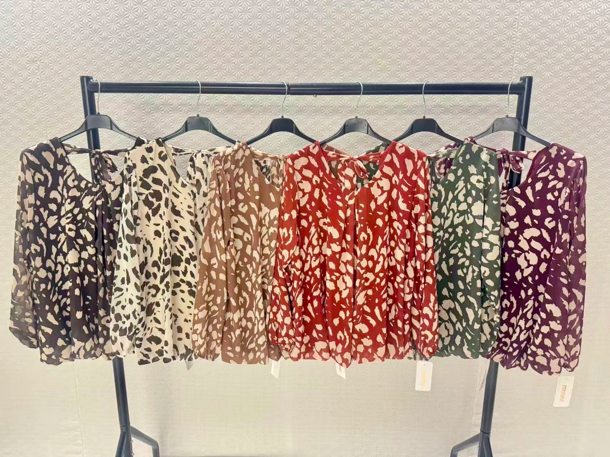 Blouse fluide imprimée dos noué doublure viscose 2