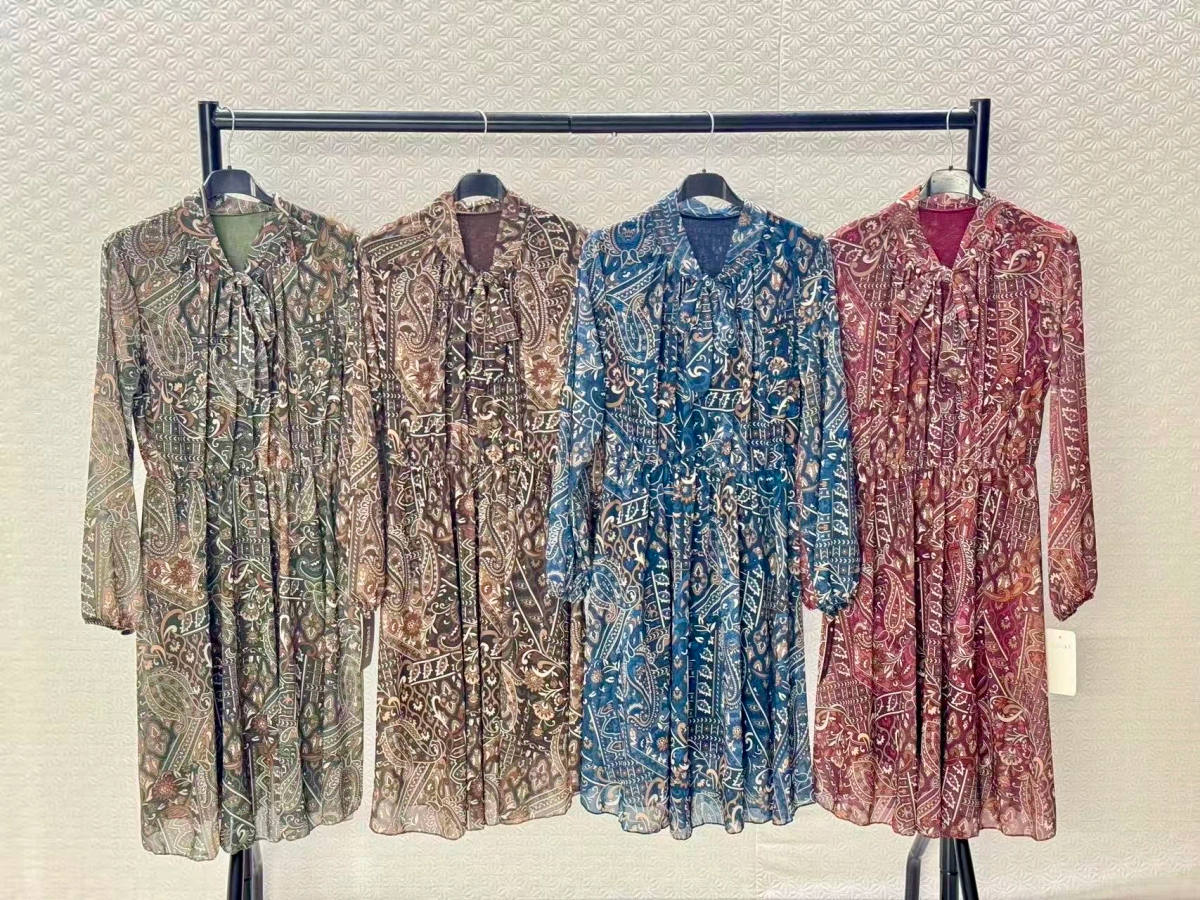Robe col lavallière imprimé taille élastique 2