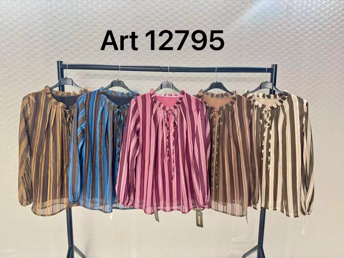 Blouse imprimée col à nouer matière brillantée 2