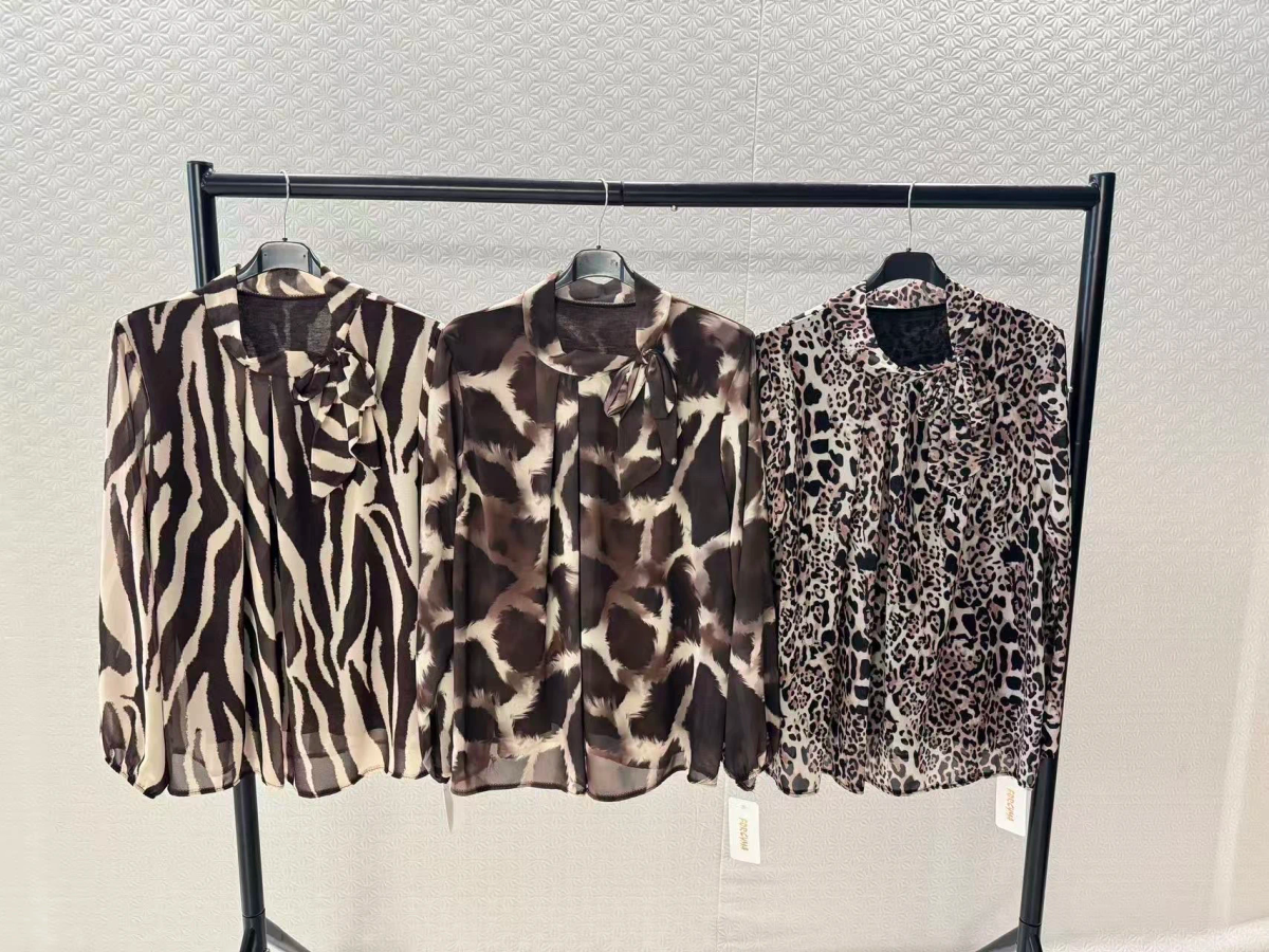 Blouse imprimée à col noué doublure viscose 2