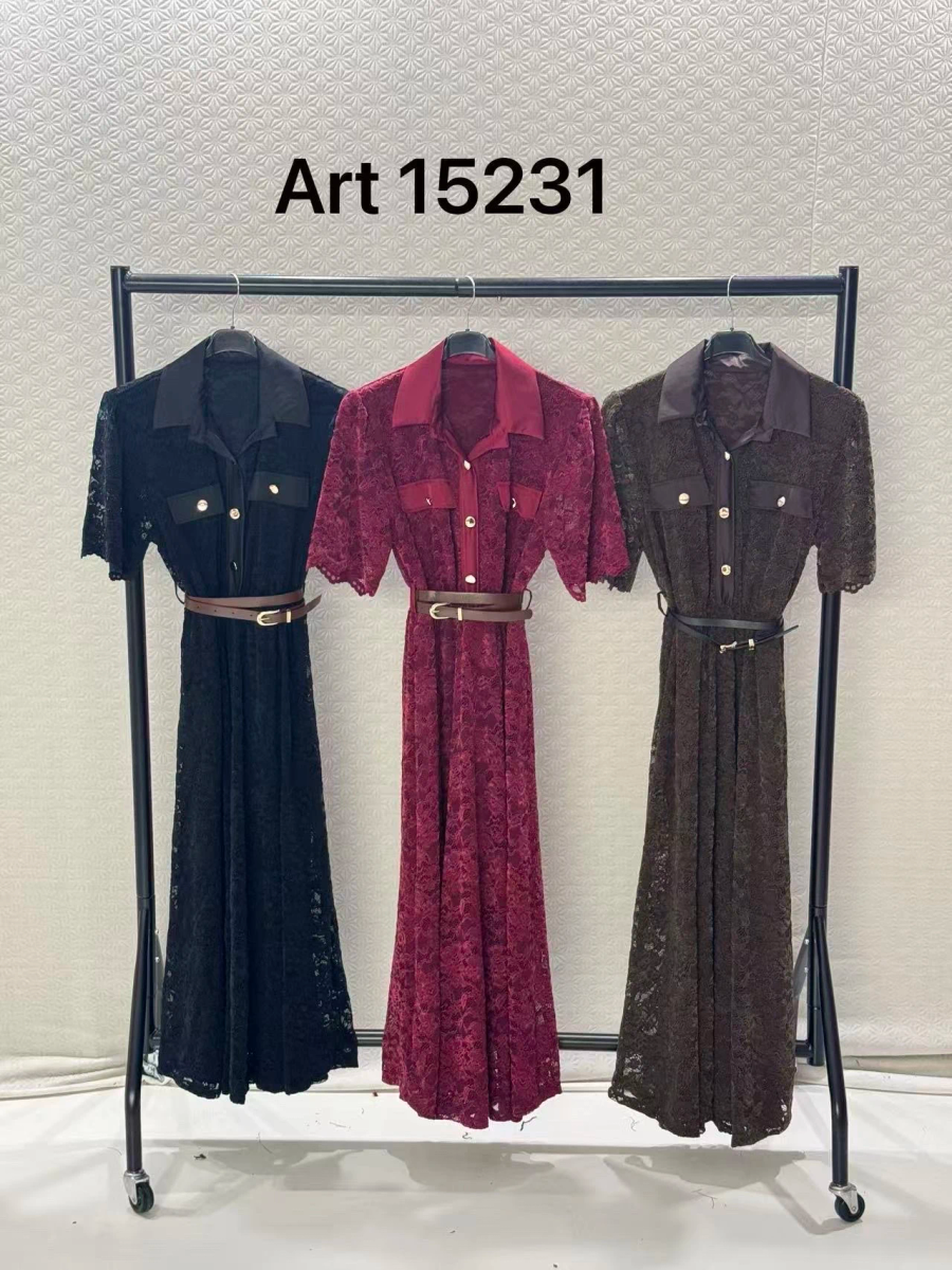 Robe  chemise en dentelle avec ceinture 2