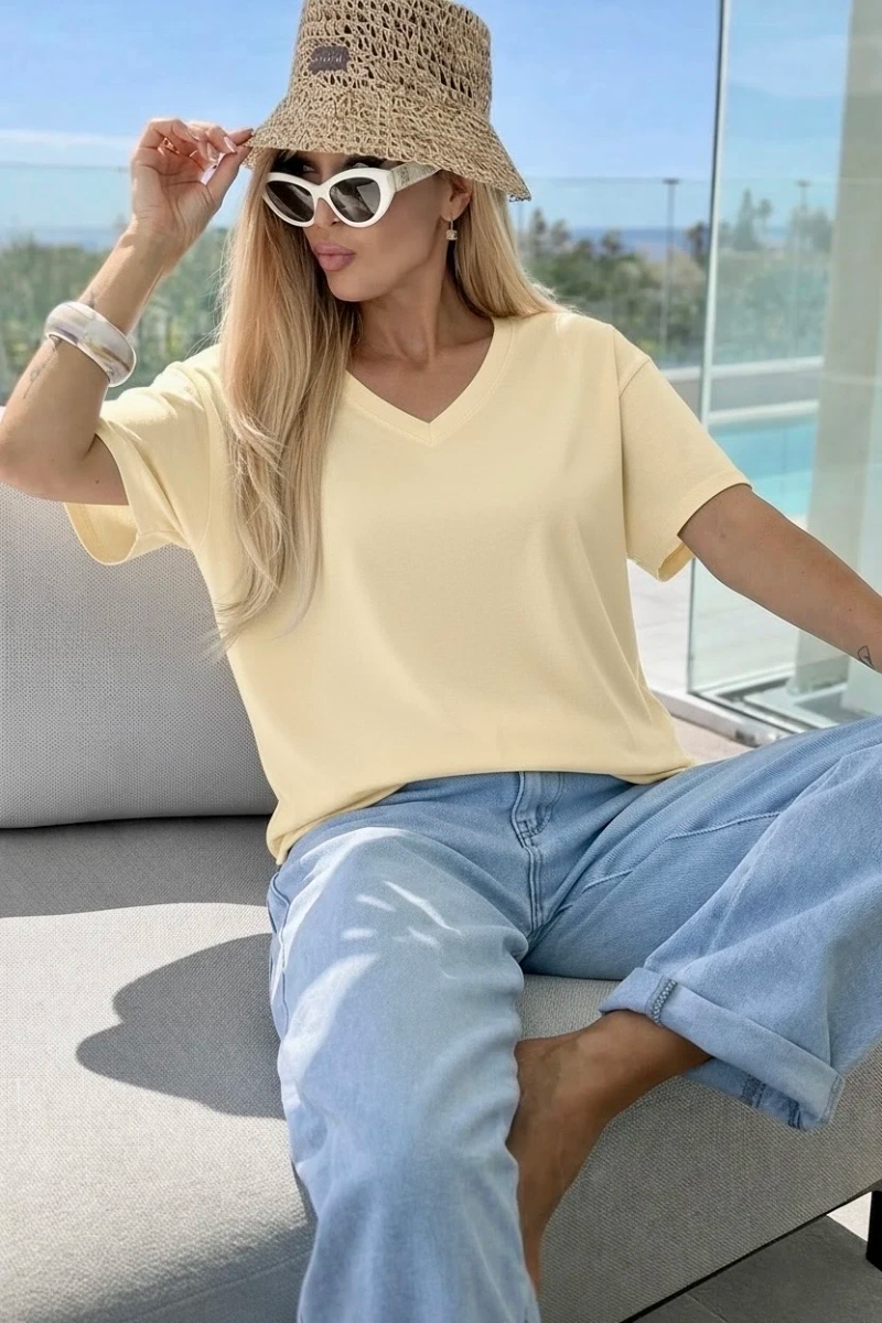 T-shirt oversize tendance Col V  – Confort premium & style casual chic