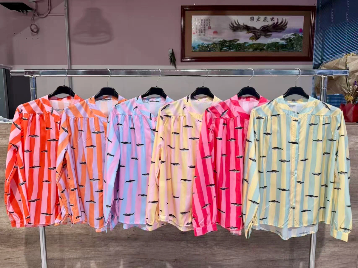 Fish print striped satin shirt – long sleeves 2