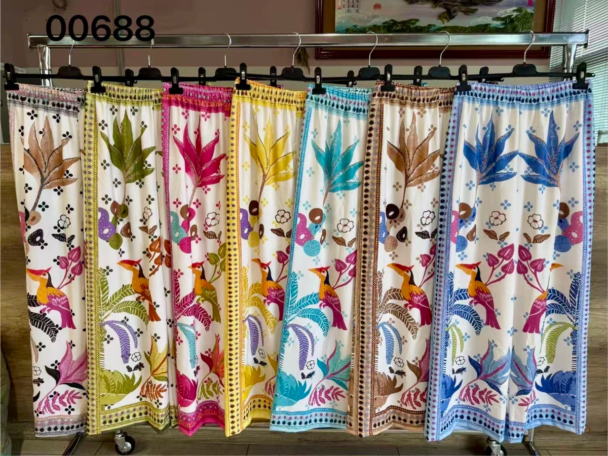 Wide tropical print pants 2