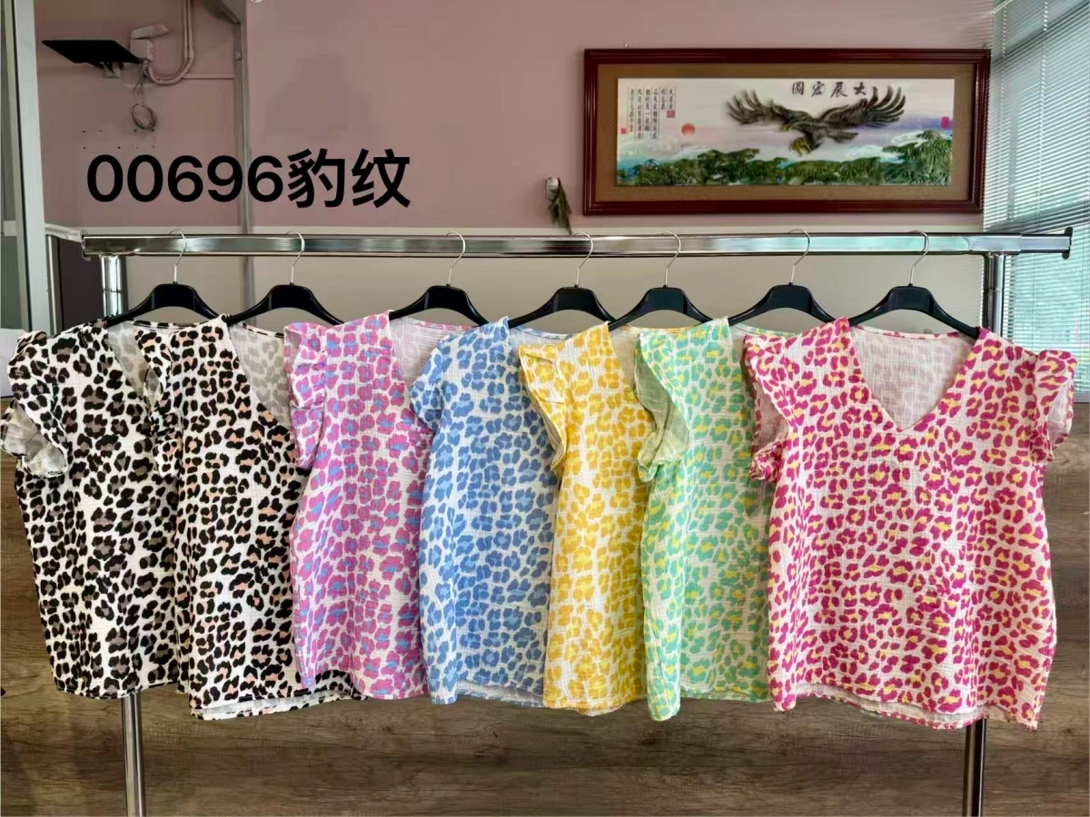Leopard print cotton gauze top 2