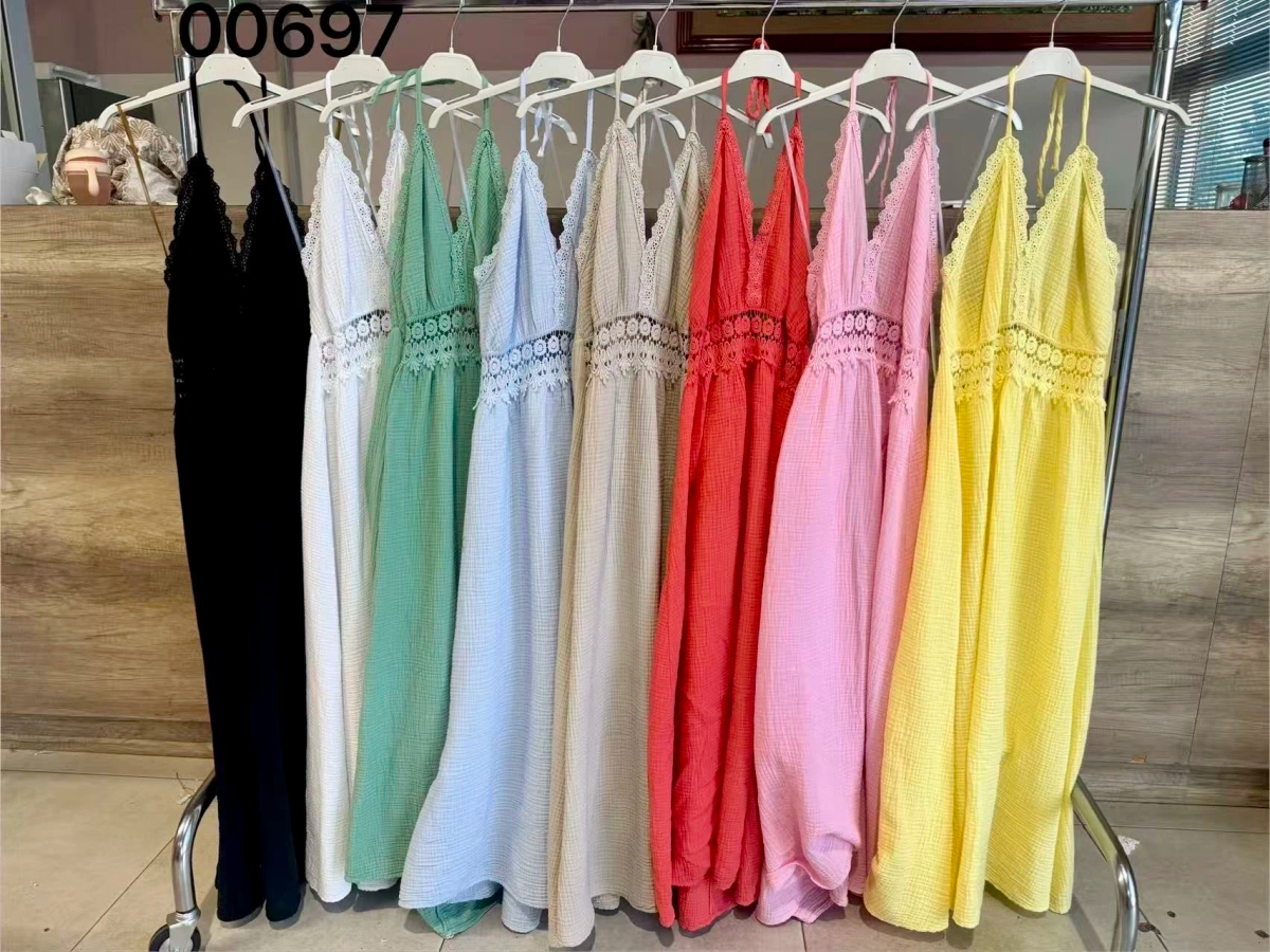 Long cotton gauze dress with lace details – bohemian chic spirit 3