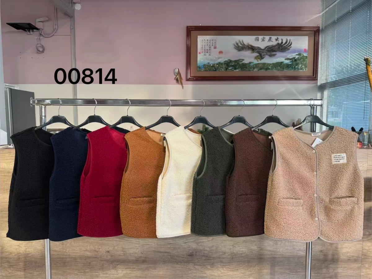Gilet Teddy sans manches avec poches 2