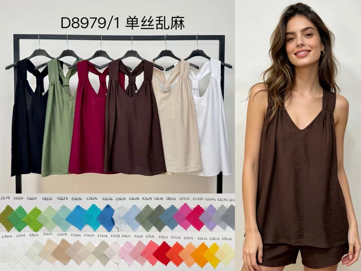 Flowy v-neck tied back top 3