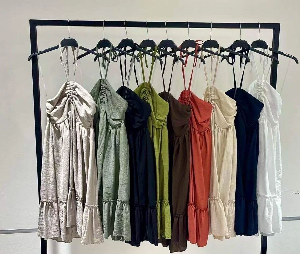 Robe Courte Froncée à Bretelles 2