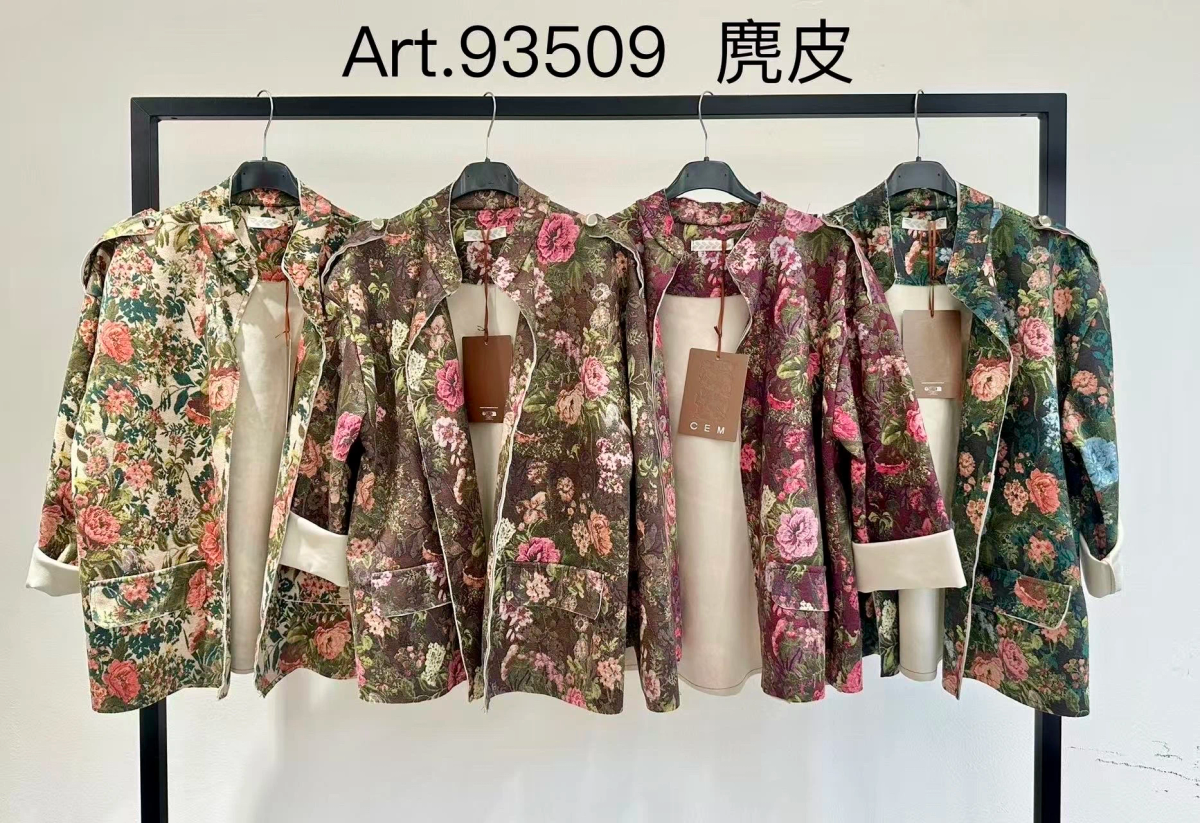 Veste en daim  Fleuri à Revers Contrastés 3